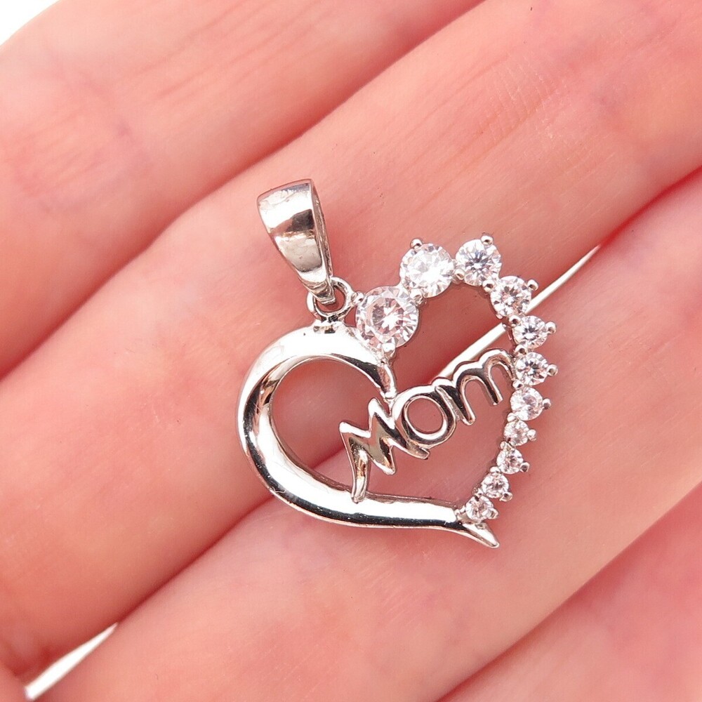 Han 925 Sterling Silver Round-Cut C Z Mom Heart Charm Pendant